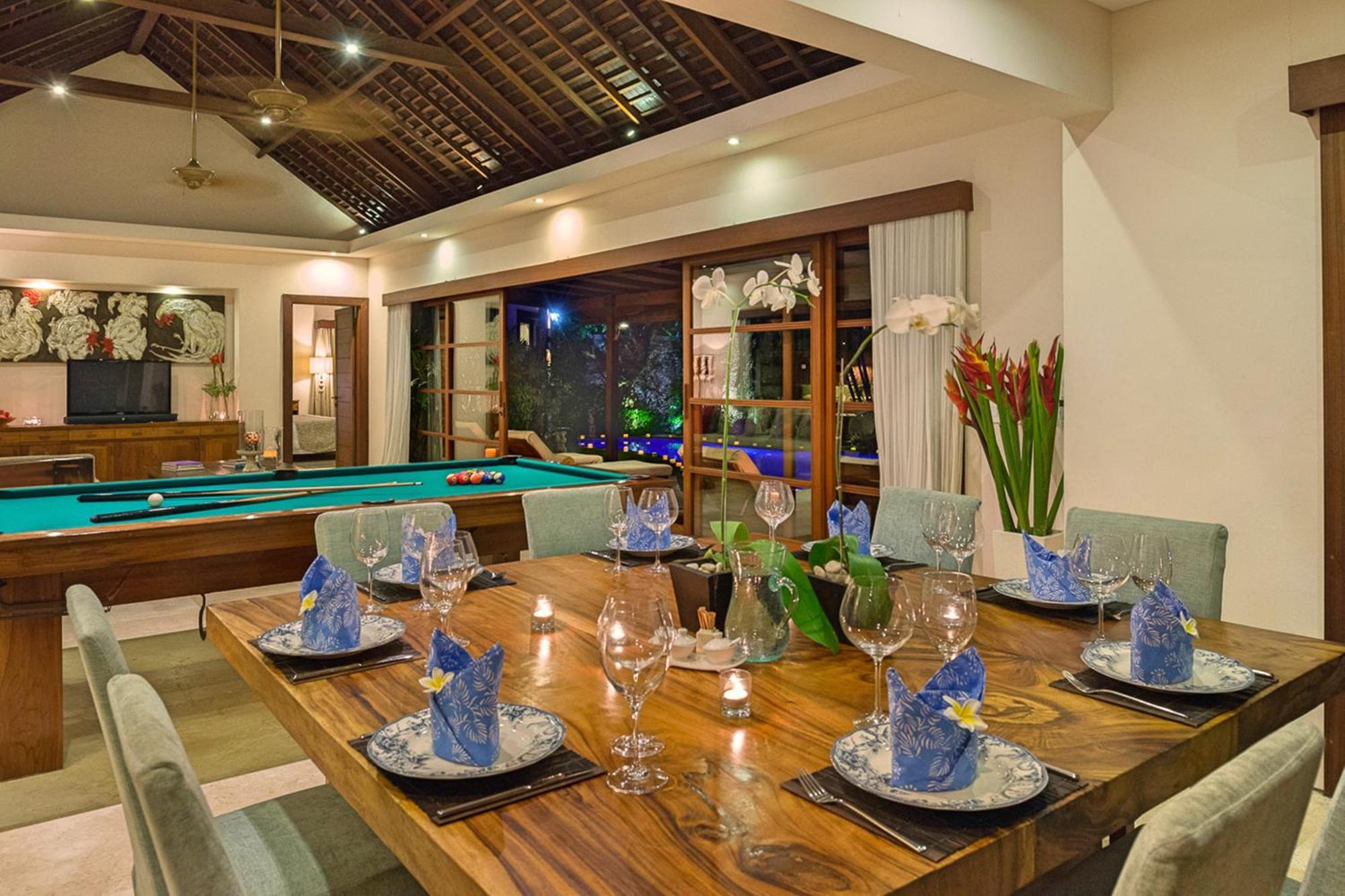 Lataliana Seminyak Villa ภายนอก รูปภาพ