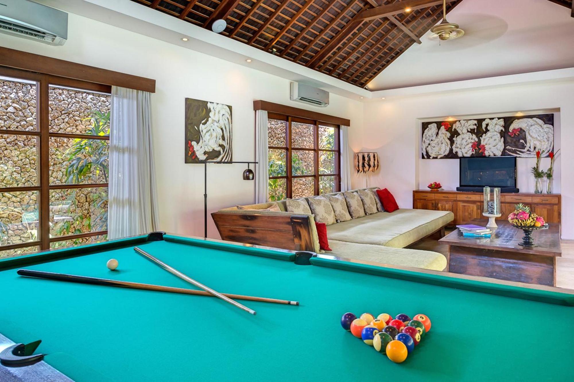 Lataliana Seminyak Villa ภายนอก รูปภาพ