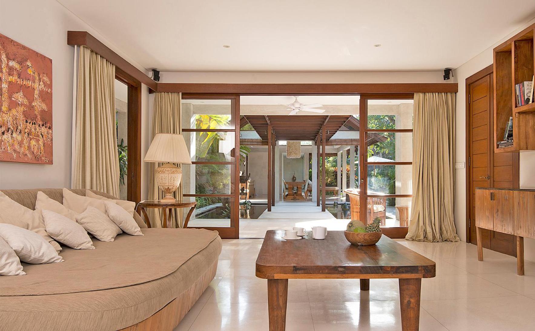 Lataliana Seminyak Villa ภายนอก รูปภาพ