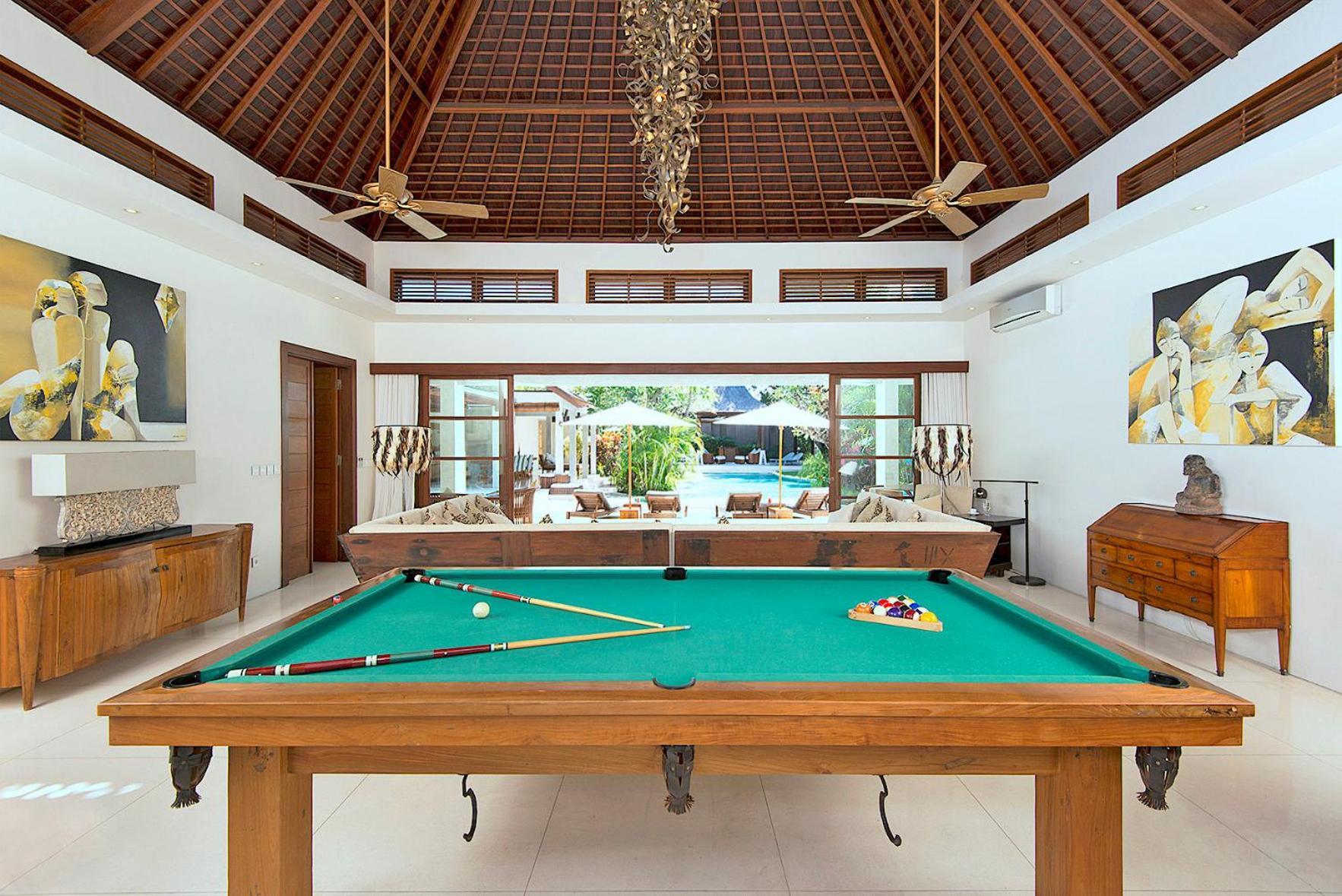 Lataliana Seminyak Villa ภายนอก รูปภาพ