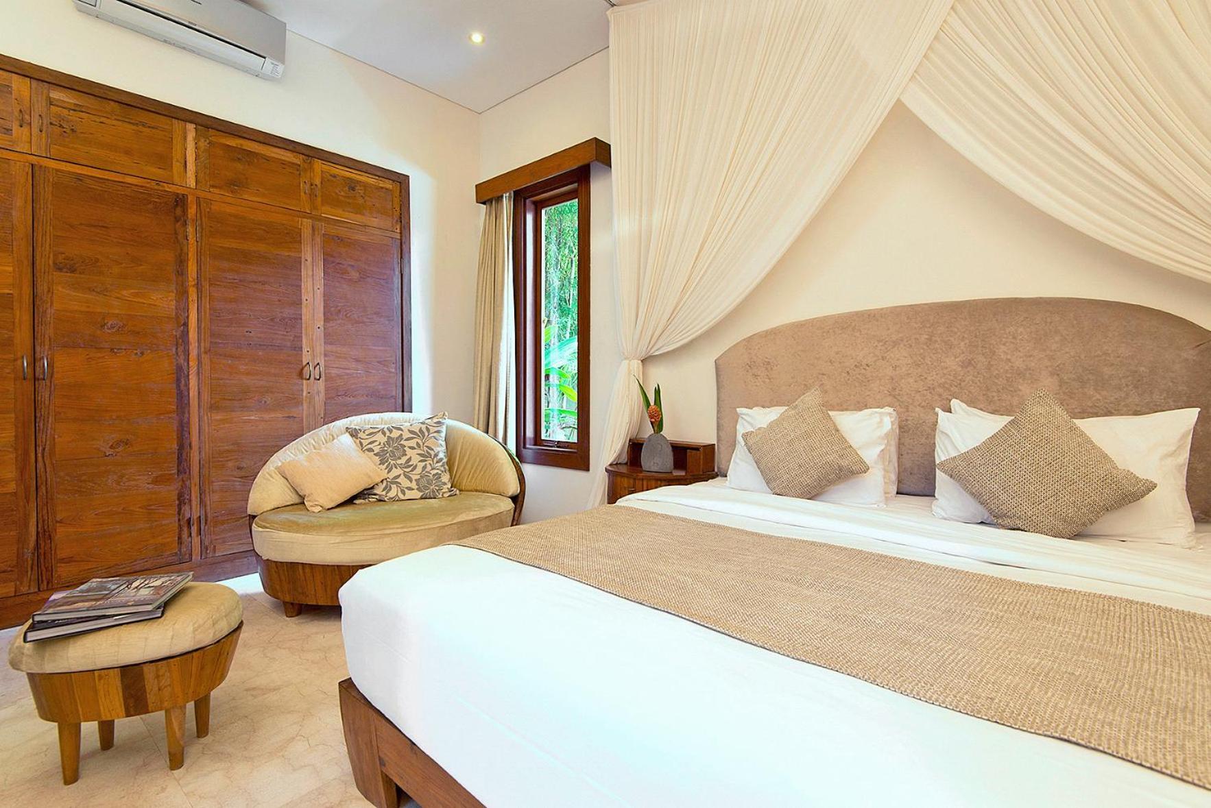 Lataliana Seminyak Villa ภายนอก รูปภาพ